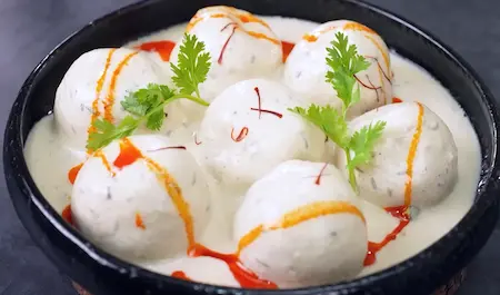 Step 9: Garnishing and serving Paneer Kofta Curry