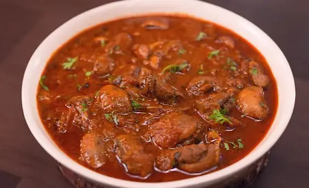 Step 8: Final Pressure Cooker Mushroom Masala garnished with fresh coriander