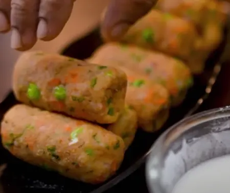 shaping the cutlets