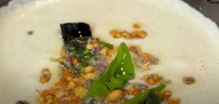 preparation of coconut chutney