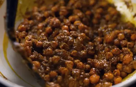 Step 6: simmering Halwai Style Chole Paneer Recipe with spinach puree and chickpeas