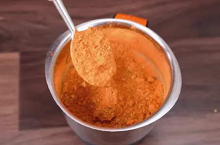 Step 3: Preparing roasted masala for Chana Dal Namkeen