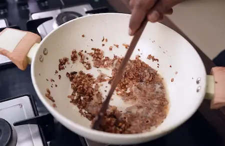 Step 5: preparing curry base for Arbi Ke Patte Ki Sabji