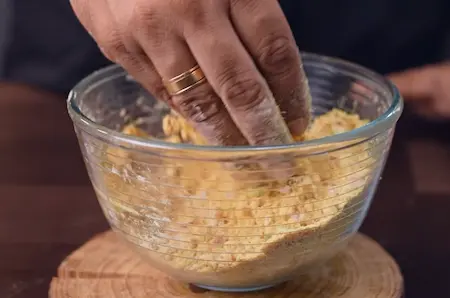 Step 2: mixing sattu stuffing for Sattu Ka Paratha