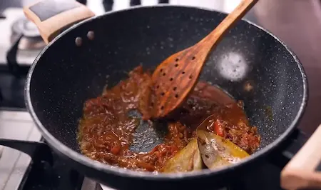 Step 5: Cooking tomatoes and spice masala for Burhanpuri Dal