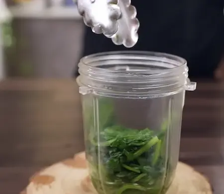Step 1: preparing palak puree for Palak Paneer Pulao