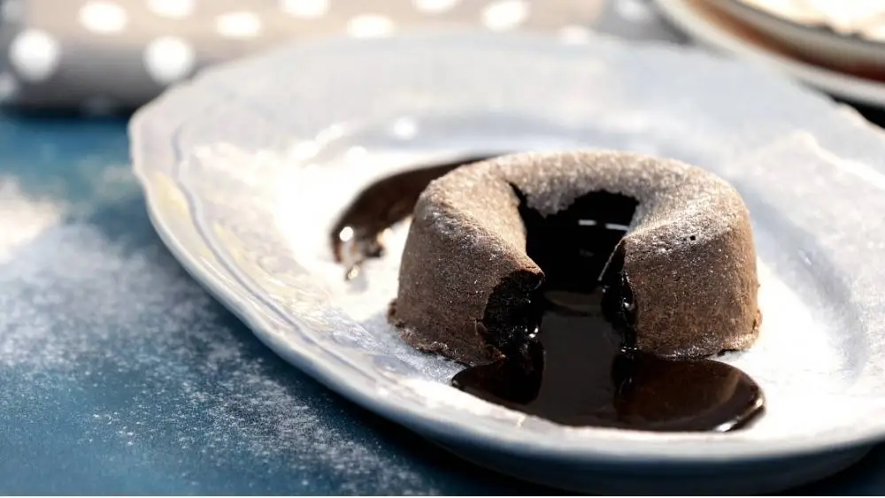 chocolate lava cake recipe | eggless molten choco lava cake recipe